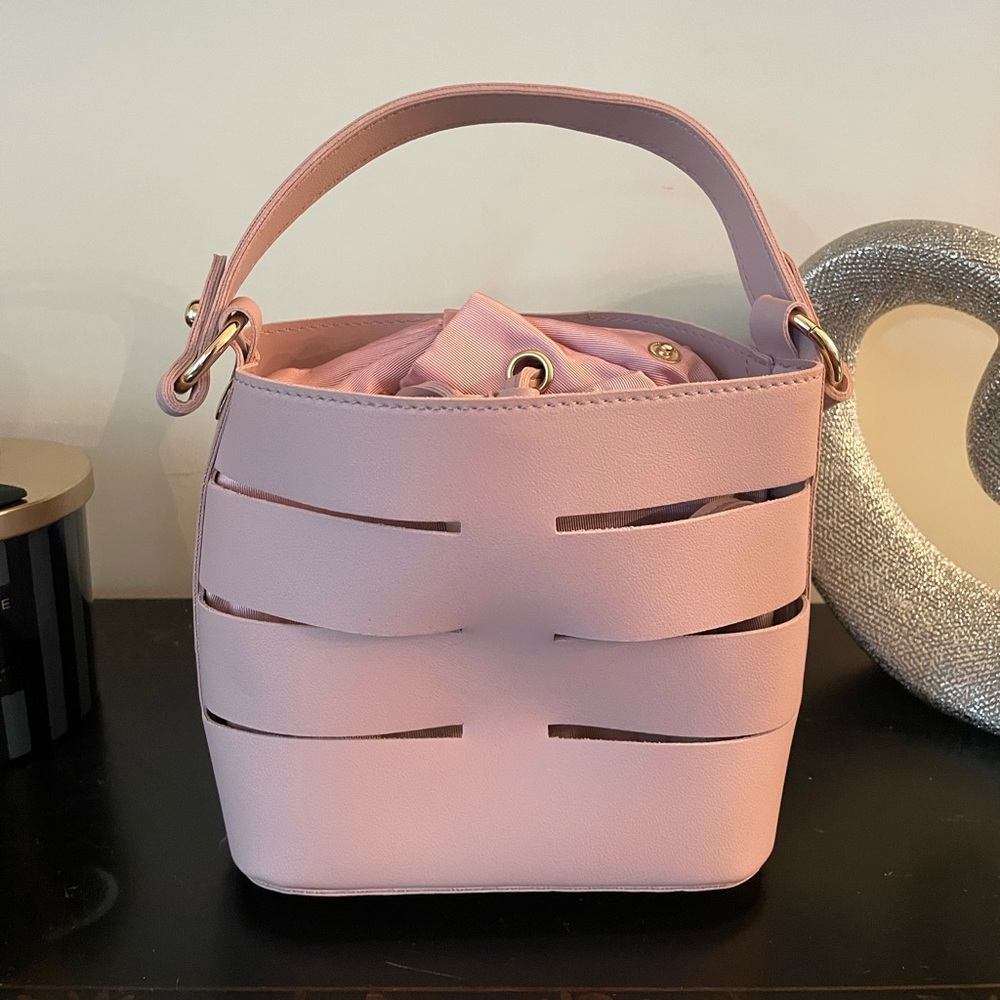 Pink bucket bag